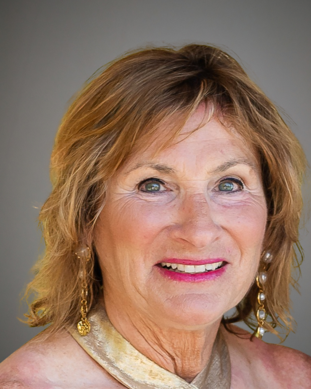 Lois Kelly's Headshot